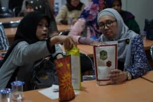 Global Value Chain: Solusi Meningkatkan Daya Saing UKM       