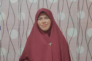 Bu Siti Hadijah: Semangat Berbisnis Meski Tak Lagi Muda