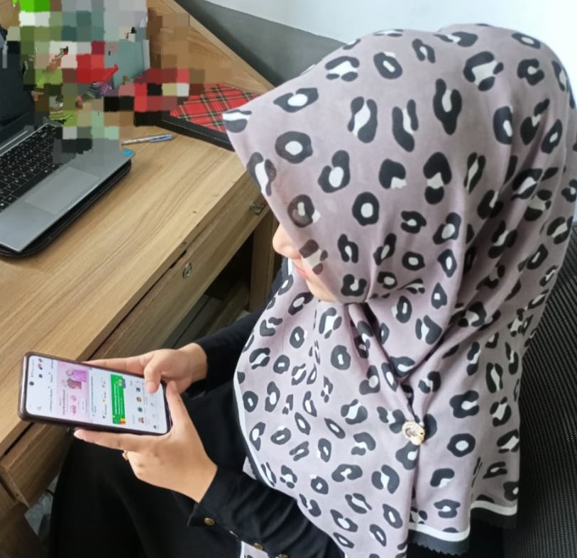 Mbak Hana Khalidah, Produktif di Usia Muda dengan Berjualan Online