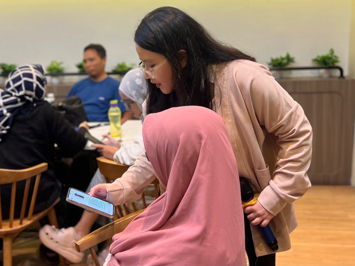 Dari Scrolling Jadi Shopping: Evermos Ajak Reseller DKI Jakarta Pelajari Strategi Bikin Caption Menarik 2 Dari Scrolling Jadi Shopping: Evermos Ajak Reseller DKI Jakarta Pelajari Strategi Bikin Caption Menarik