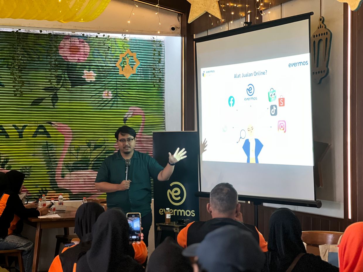 Manfaatkan Waktu Luang, Dapat Tambahan Cuan: Evermos Ajak UMKM Semarang Bisa untuk Lebih Produktif 1 Manfaatkan Waktu Luang, Dapat Tambahan Cuan: Evermos Ajak UMKM Semarang Bisa untuk Lebih Produktif