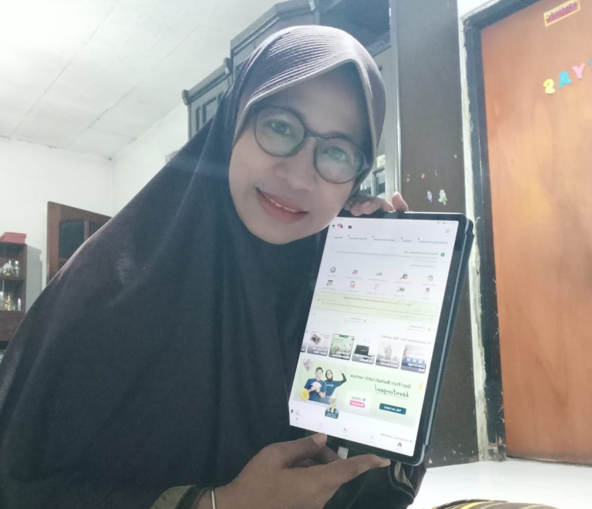 Ketika Peluang Bertemu Keberanian: Perjalanan Eli Martiningrum Bertumbuh Bersama Evermos