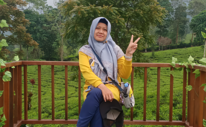 Tetap Produktif di Tengah Kesibukan Kerja: Perjalanan Erlin Fitriana Yulia Bersama Evermos 1 Tetap Produktif di Tengah Kesibukan Kerja: Perjalanan Erlin Fitriana Yulia Bersama Evermos