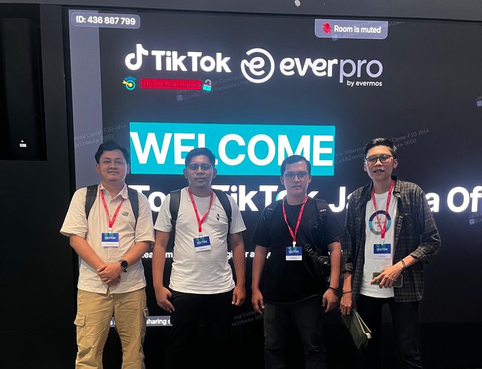 Dari Teknisi Kereta ke Internet Marketer: Perjalanan Indra Komara Putra Membangun Bisnis Digital dari Kuningan 1 Dari Teknisi Kereta ke Internet Marketer: Perjalanan Indra Komara Putra Membangun Bisnis Digital dari Kuningan