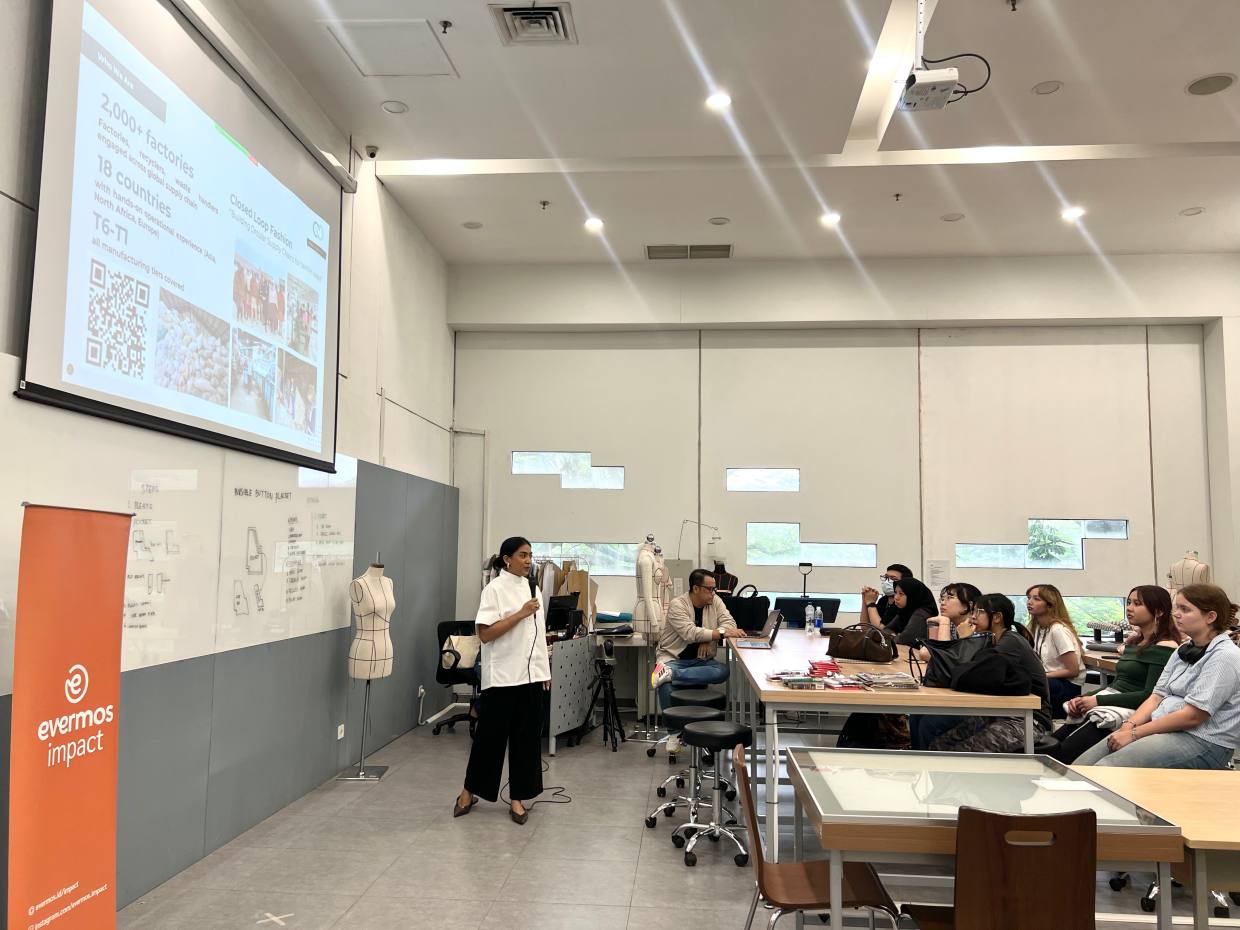 Merancang Masa Depan Tanpa Limbah: Evermos dan Closed Loop Hadirkan Workshop Circular Design Thinking di Binus University Alam Sutera 2 Merancang Masa Depan Tanpa Limbah: Evermos dan Closed Loop Hadirkan Workshop Circular Design Thinking di Binus University Alam Sutera