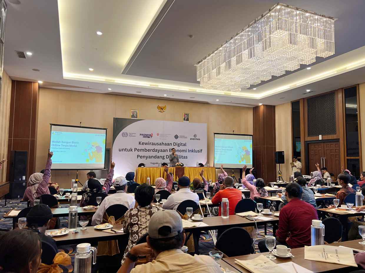 Tanpa Batas, Penuh Peluang: Evermos dan ILO Perkuat Kewirausahaan Digital Penyandang Disabilitas di Yogyakarta 2 Tanpa Batas, Penuh Peluang: Evermos dan ILO Perkuat Kewirausahaan Digital Penyandang Disabilitas di Yogyakarta